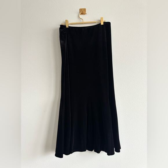 Y2K Elementz Black Velvet Flared Midi Skirt Size L Soft Stretch 2000s Goth Glam - Picture 2 of 5